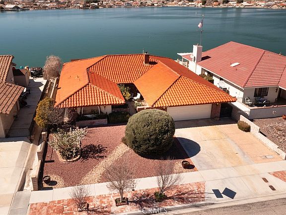 3rd image of 26576 Blue Water Rd