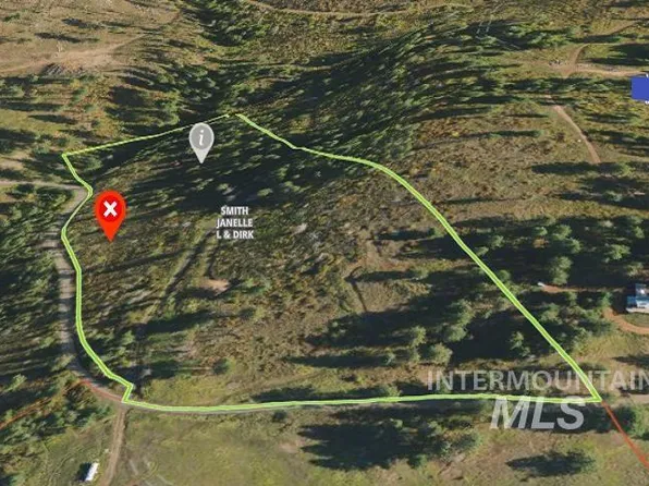 905 Hidden Valley Ln, Weippe, ID 83553