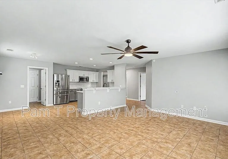 4 Bainbridge Way — Photo 15