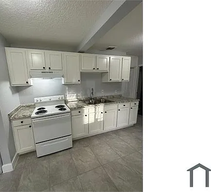 1024 W 22nd St — Photo 25