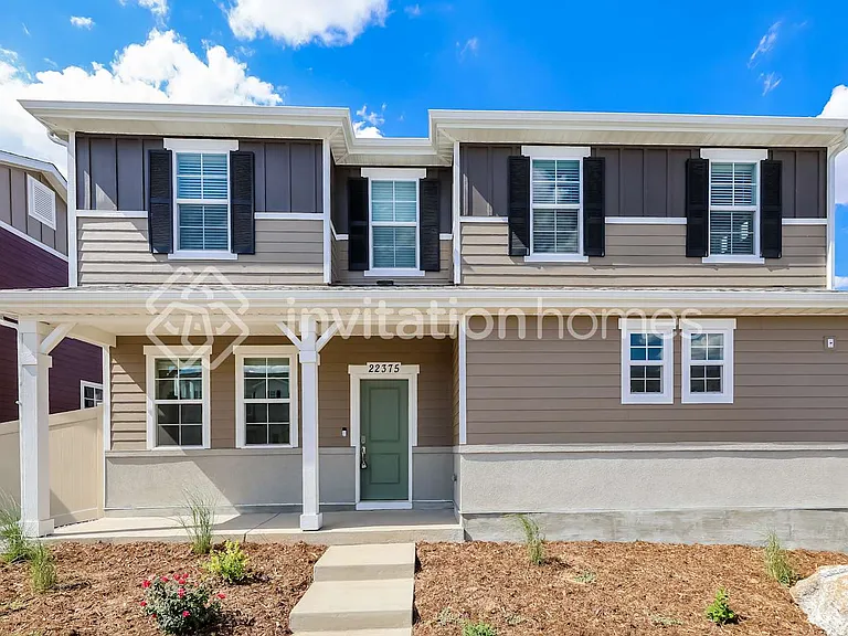 22375 E 39th Ave — Photo 1