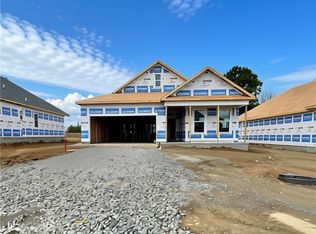 211 Muirfield Ct, Butler, PA 16001