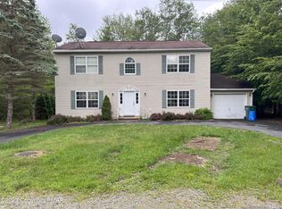 847 Country Place Dr, Tobyhanna, PA