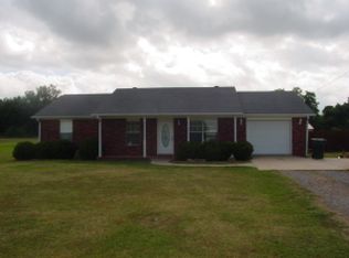 1470 Sweeden Rd, Russellville, AR 72802