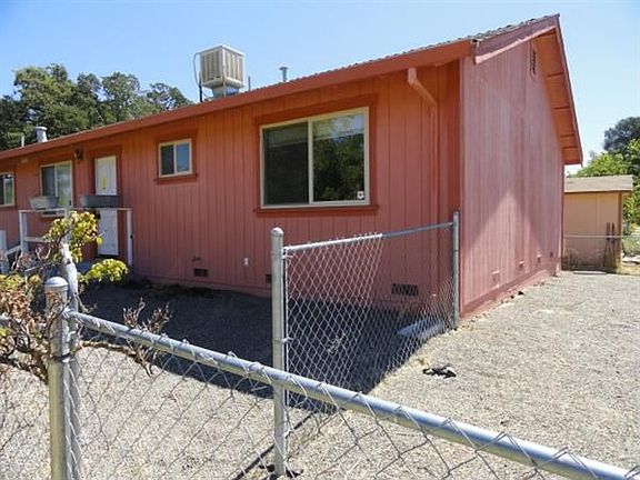 3rd image of 3261 Green Ave