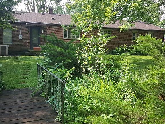 5th image of 17 Norris Dr