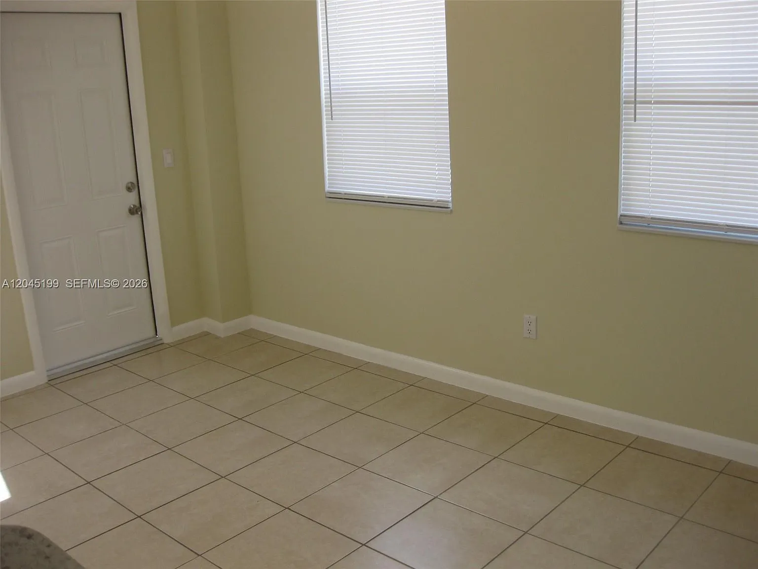 Sky Vista 1st Addn — Photo 2