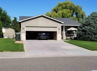 1700 Ala Moana Way, West Richland, WA