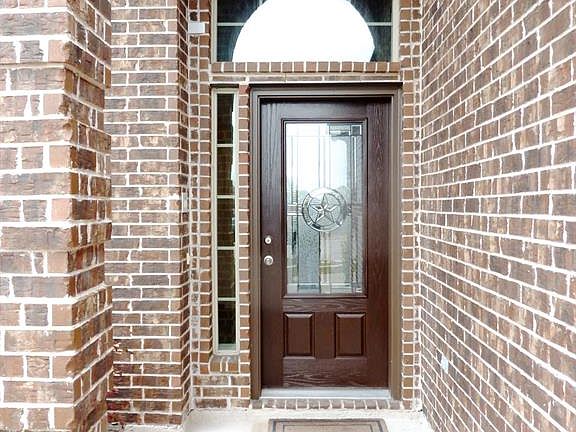 3rd image of 5720 Glenbrooke Drive