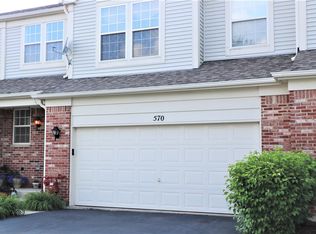 570 Woods Creek Ln, Algonquin, IL 60102