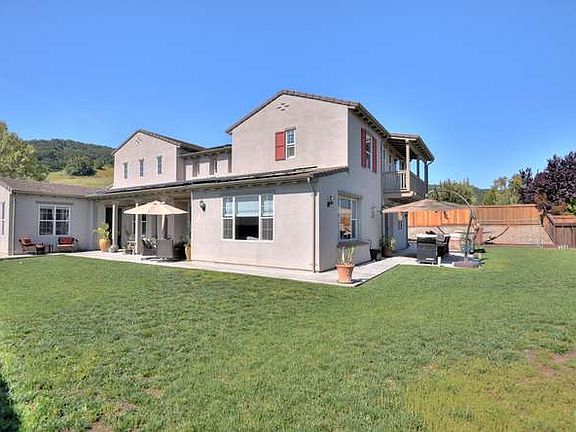 3rd image of 5920 Baltusrol Dr