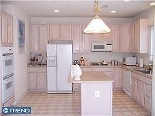 4th image of 1 Crittenden Dr