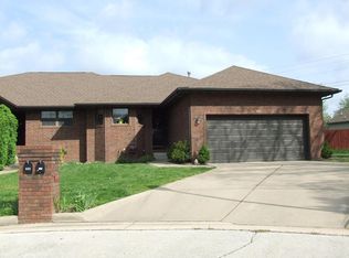 651 S Woodbridge Ct, Nixa, MO 65714