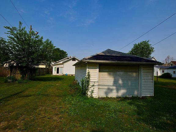 3rd image of 226 Uhler Ave