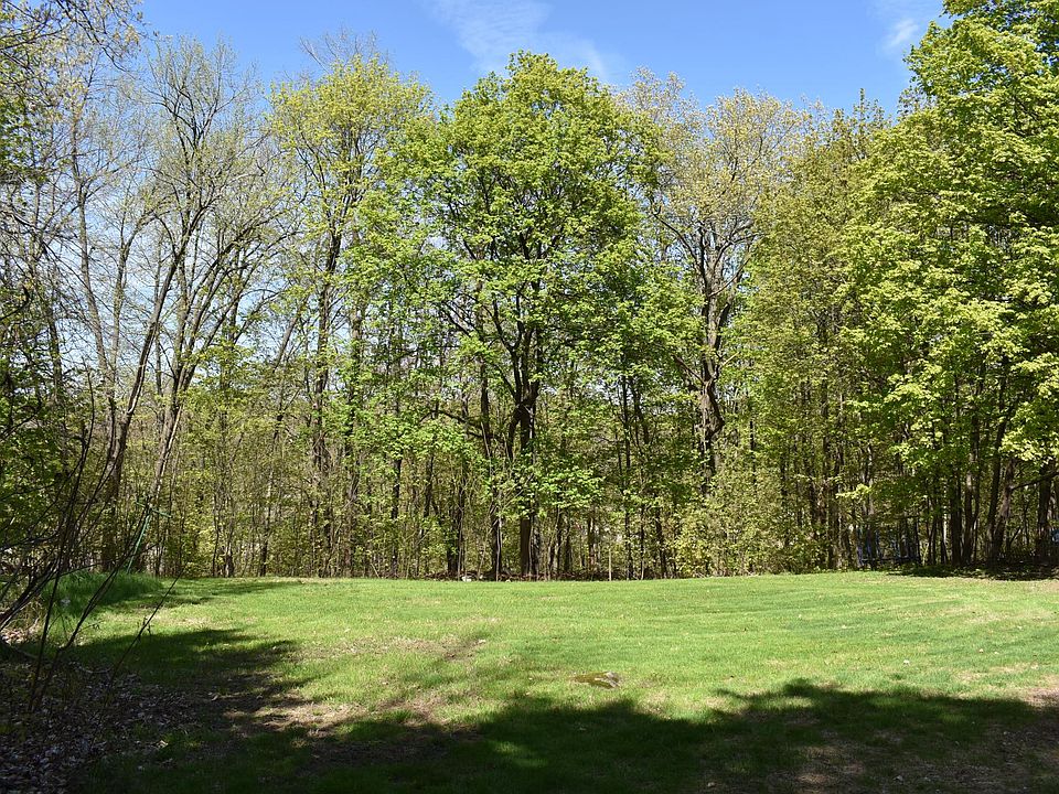 1st image of 15 Monson Pl #A