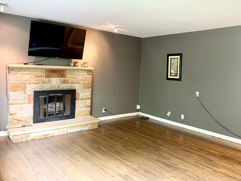 3840 N Glenridge Rd — Photo 12