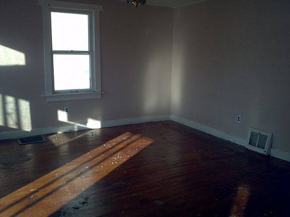 3rd image of 271 Madeira Ave
