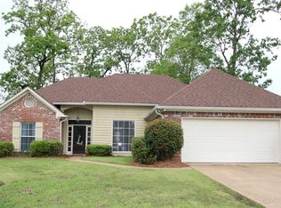 1009 Riverchase North Dr, Brandon, MS