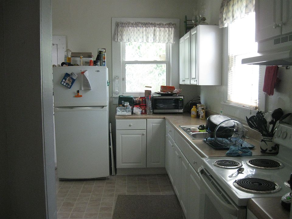1st image of 725 A Ave