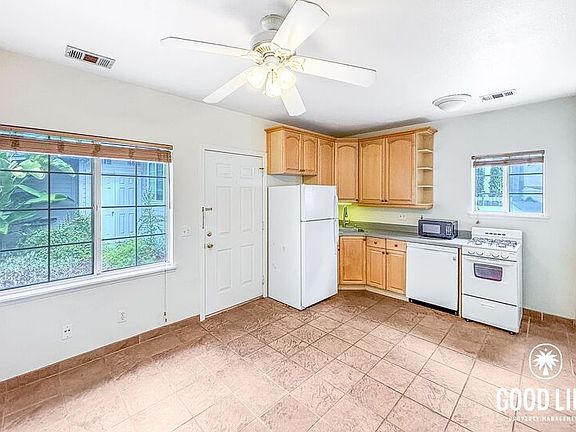 3rd image of 4323 1/2 Cleveland Ave