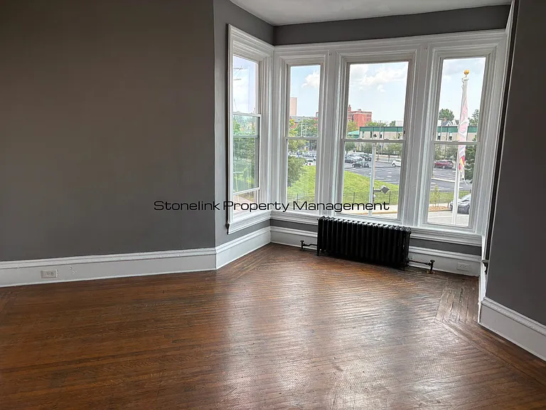 163 Elmwood Ave — Photo 4