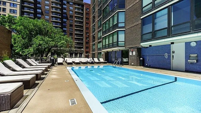 21 W Goethe St #6J — Photo 10