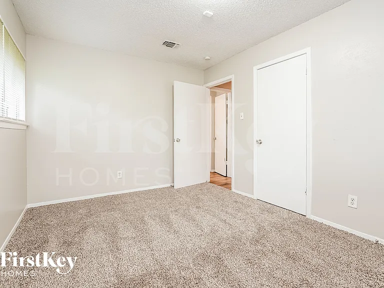 1504 Terrace St — Photo 16