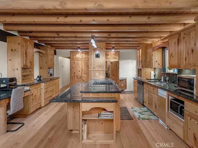 21775 Vista Rd — Photo 32