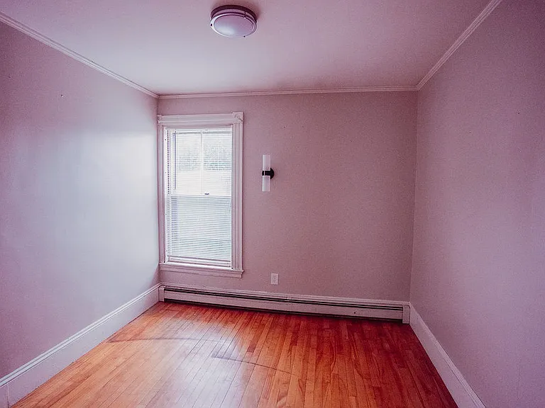287 Ohio St #2 — Photo 4