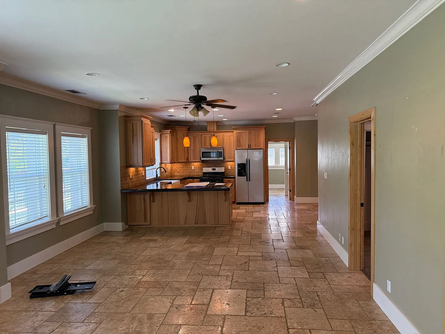 414 W Oak St Lodi, CA 95240 — Photo 3