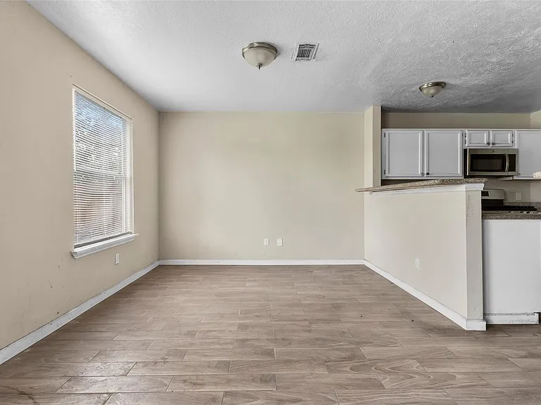 6703 Ashland Forest Dr — Photo 4