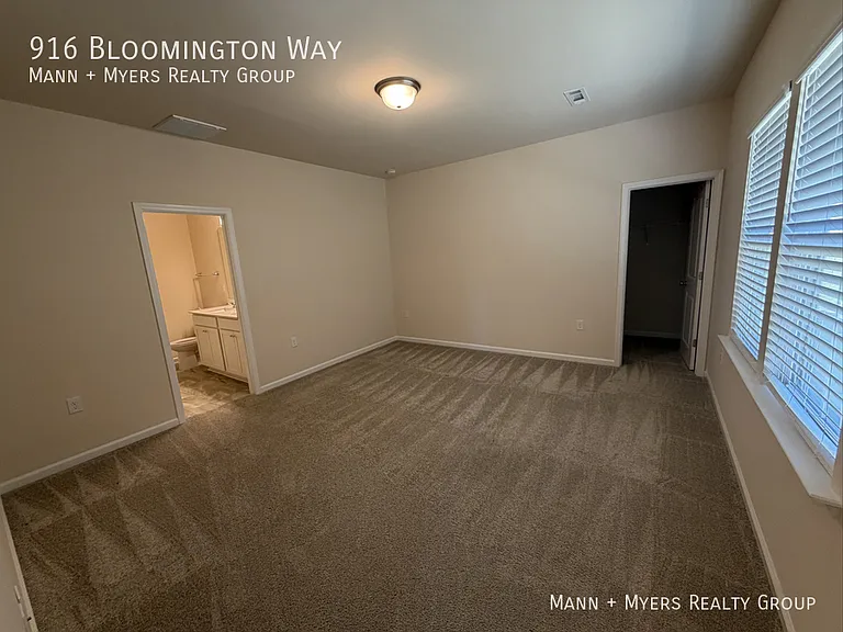 916 Bloomington Way — Photo 7
