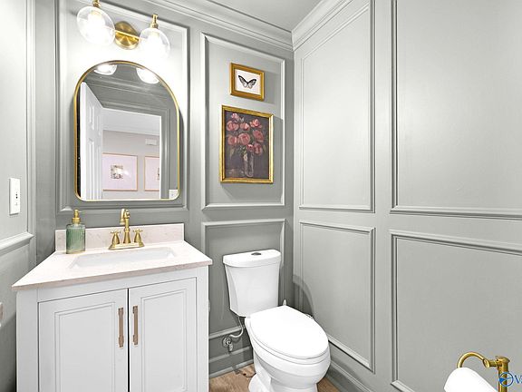 3rd image of 3113 Shoreway Cir SE