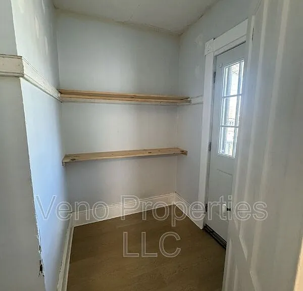 129 N 3rd Ave #2 — Photo 10