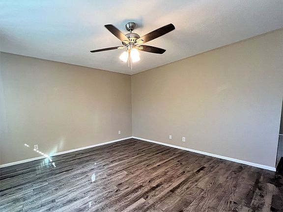 4th image of 3342 W Aster Dr
