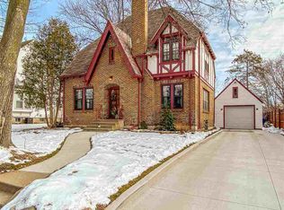 96 N Clinton Ave, Clintonville, WI 54929