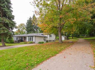 218 Pinedale Dr, Kitchener, ON N2E 1K3