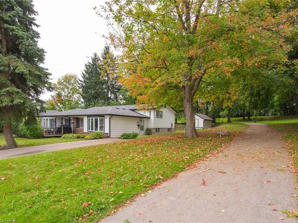 218 Pinedale Dr, Kitchener, ON N2E 1K3