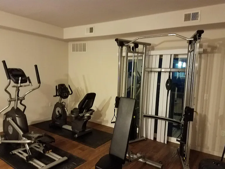 Emerald Ridge Apartments & Townhomes — Photo 40