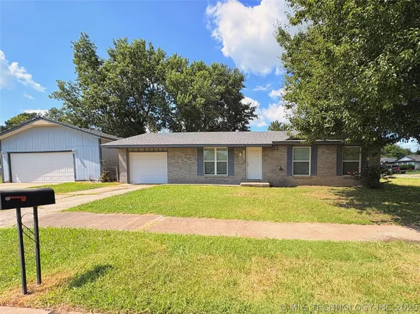 1329 NE 3rd Pl, Pryor, OK 74361