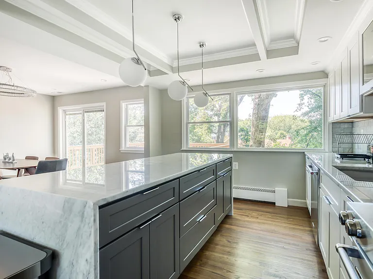 1422 21st St S — Photo 16