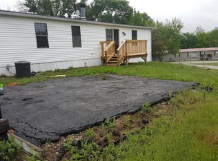 207 Arborview Dr, Villa Ridge, MO 63089