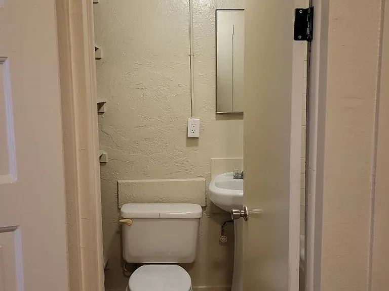 747 Willow St #11 — Photo 6