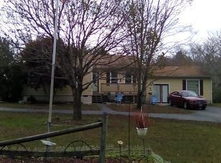 9769 Burkes Pond Rd, North, VA 23128