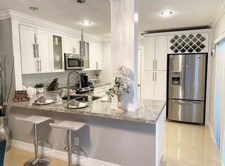 10959 Mainsail Dr, Cooper City, FL 33026