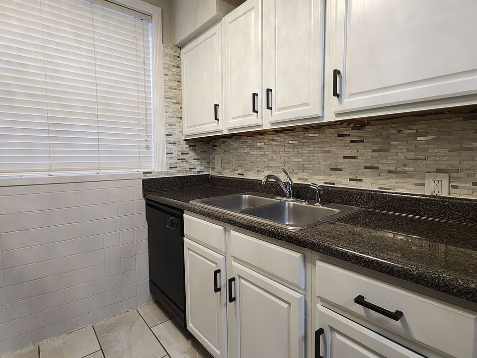 1st image of 6304-6306 Bancroft Ave #1E