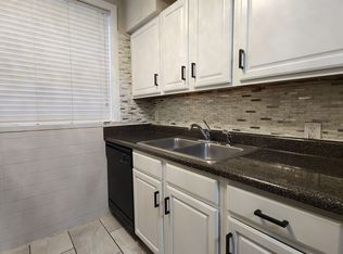 6304-6306 Bancroft Ave #1E, Saint Louis, MO 63109