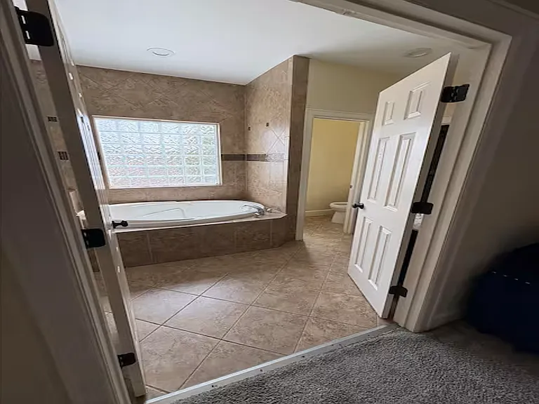 3045 Clinton Dr — Photo 7
