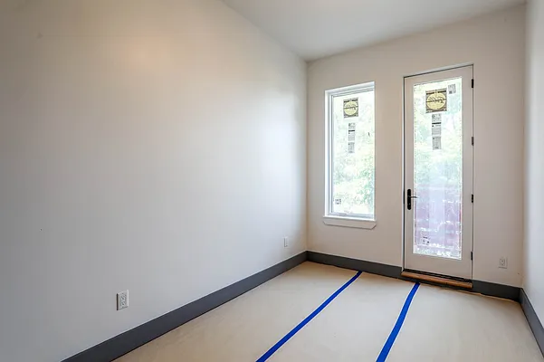 Rented by ERNY LLC | media 30