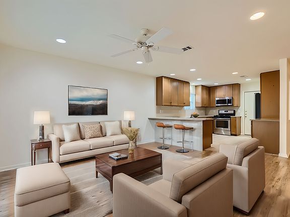 4th image of 3309 Skylark Dr